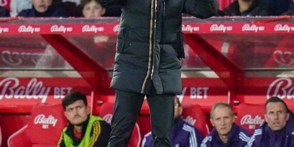 曼联球迷集体请愿，要求立即签下这位意甲铁卫！他已点赞转会传闻！