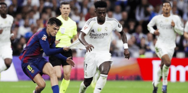 姆巴佩点球被扑出，皇家马德里2-1战胜巴塞罗那，稳坐西甲积分榜首位